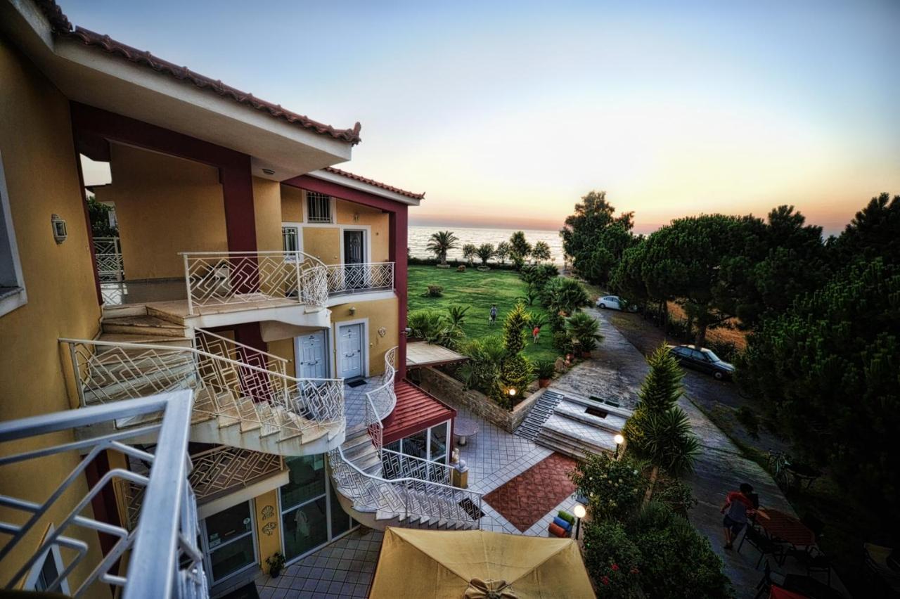 Irida Beach Resort Suites 키파리씨아 외부 사진
