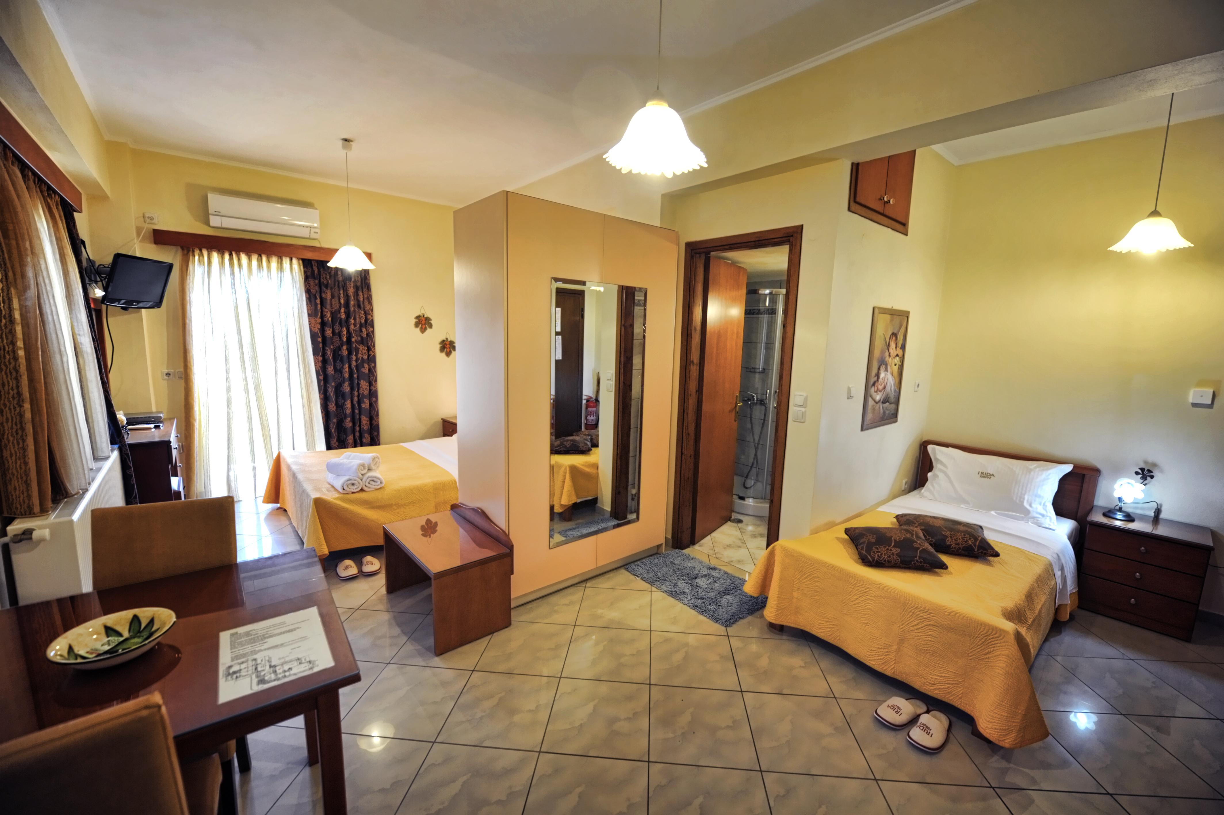 Irida Beach Resort Suites 키파리씨아 외부 사진