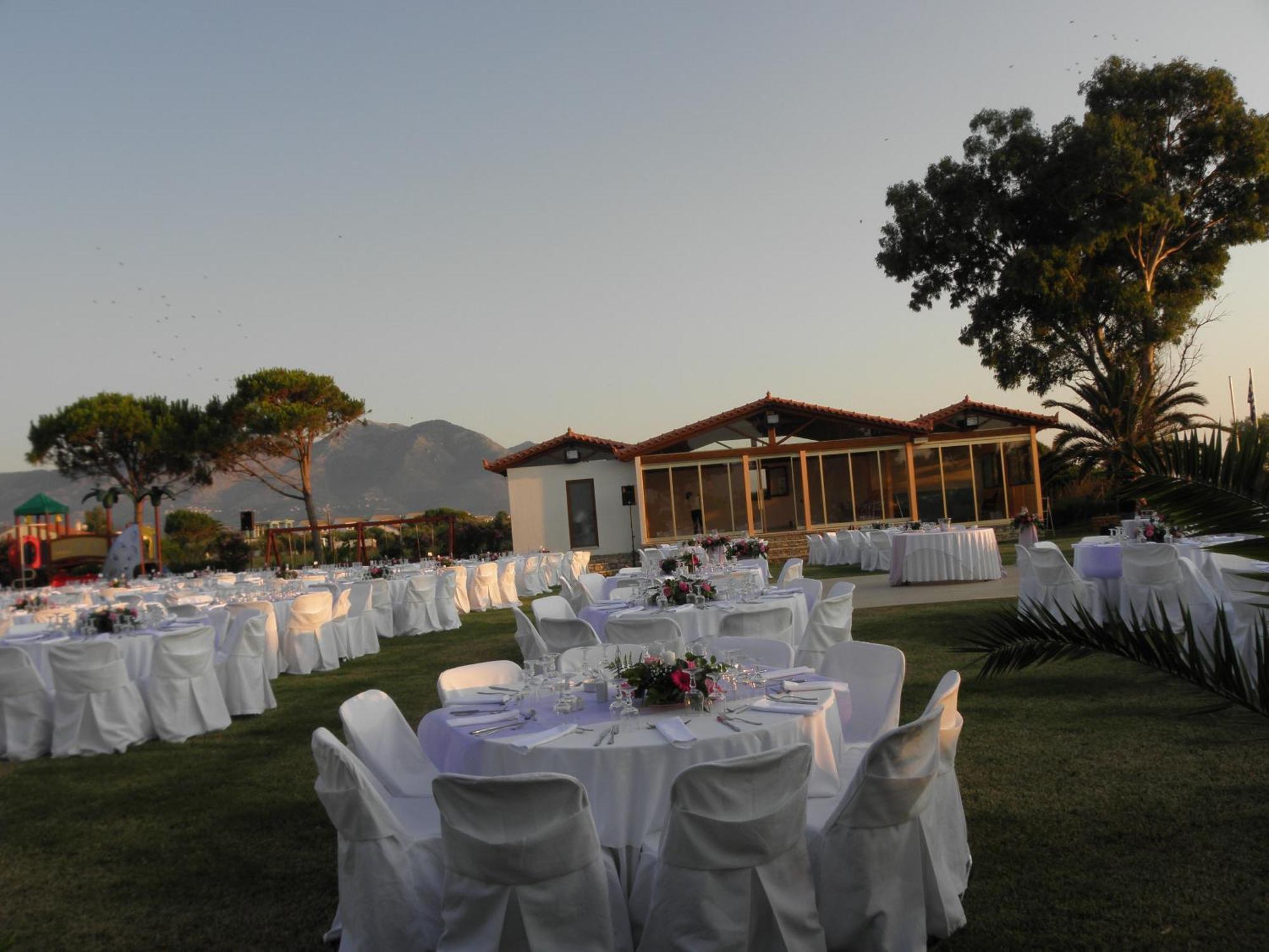 Irida Beach Resort Suites 키파리씨아 외부 사진